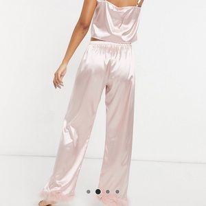 New Women’s silk pajama set